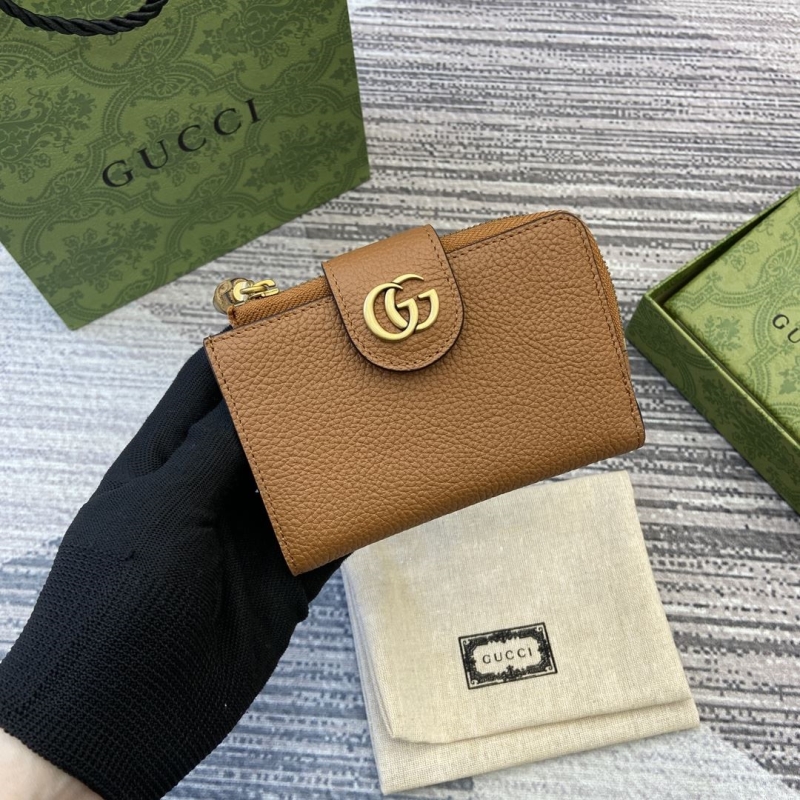 G*u*i wallets & purse